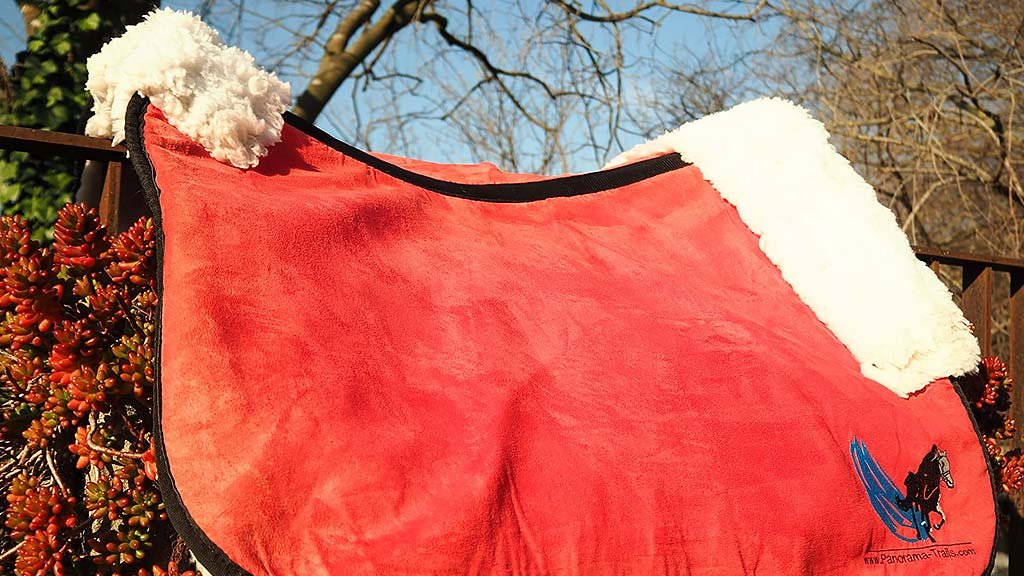 Horse blanket breathable fast drying